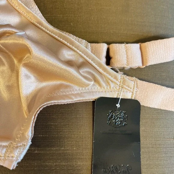 Va Bien Nude Women's Vintage Fit Unlined Minimizer Underwire 34D - Picture 4 of 7